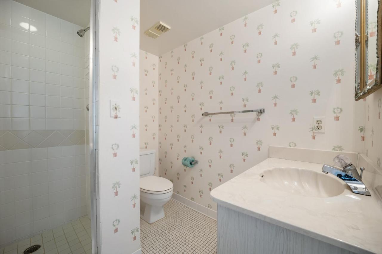 Shores Club 807 Apartment *
